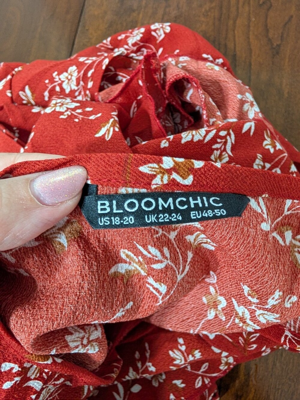 BloomChic Red Floral Wrap Dress, Size 18/20 - Picture 5 of 5